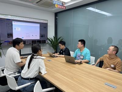 在“世界超市”遇見能“說”各國語言的老板娘，義烏老板娘用數(shù)字化翻譯服務連接全球客商